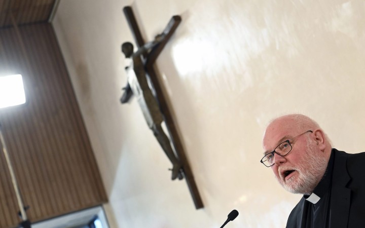 Kardinál Marx priznal zlyhanie, rezignáciu však neponúkne