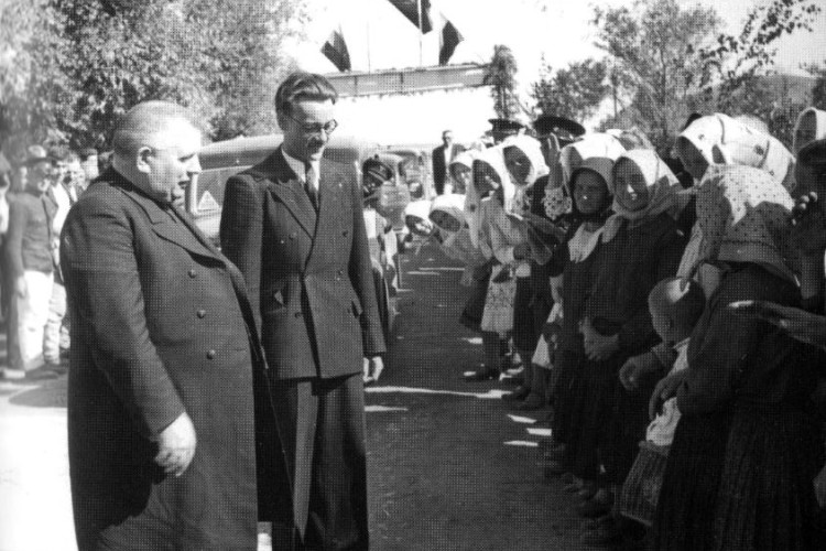 Tisova ulica vo Varíne a dve paradigmy myslenia