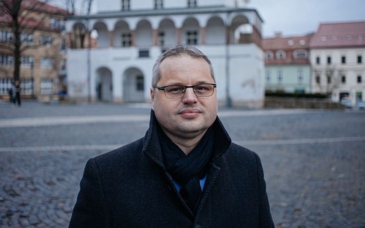 Spozornieme, až keď dieťaťu počítač zakážeme a ono ho vyhodí von oknom