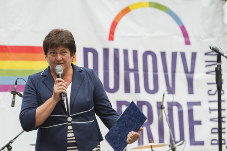 Ideologická ombudsmanka