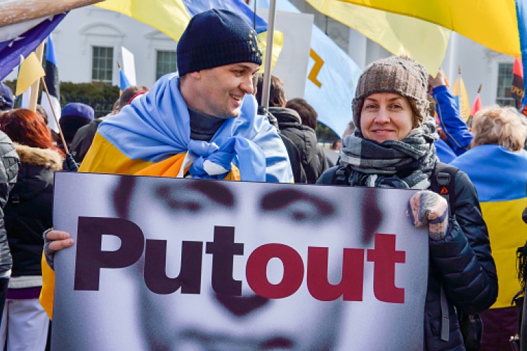Óda na Putina alebo - ako urobiť z diktátora spasiteľa
