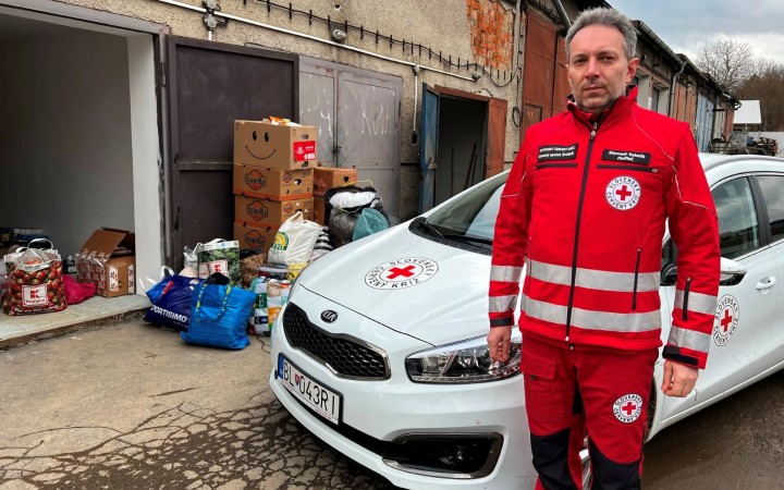 Riaditeľ Slovenského červeného kríža, územného spolku Svidník Slavomír Sakalík n