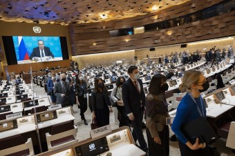 Veľvyslanci a diplomati opustili miestnosť počas vystúpenia ruského ministra zah