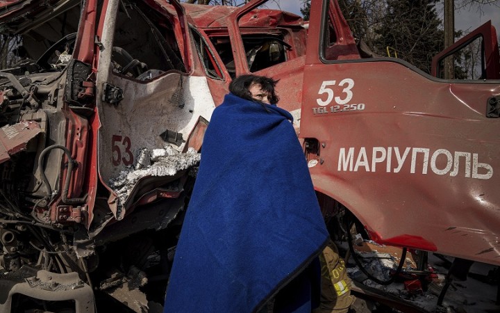 Mariupol hlási už vyše dvetisíc obetí, ľuďom dochádzajú zásoby jedla a vody