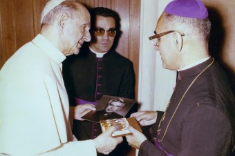 Noví svätí: Pavol VI. a Oscar Romero