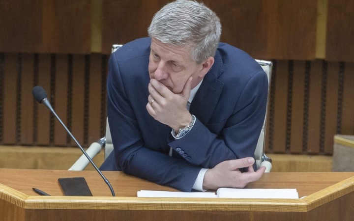 Lengvarský chce postaviť štyri nemocnice, no možno nepostaví nič