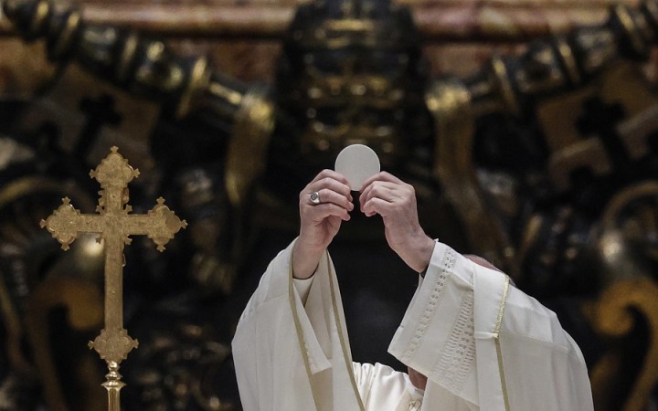 Sacrosanctum concilium. Od liturgickej obnovy až po jej odmietanie