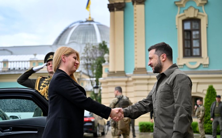 Tí, ktorí volajú po zastavení vojenskej pomoci, chcú vašu kapituláciu