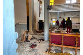 Ozbrojenci s výbušninami zabili v katolíckom kostole v Nigérii najmenej 50 ľudí