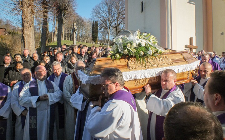 Spúšťačom psychických porúch môžu byť aj prehnané očakávania zo strany veriacich