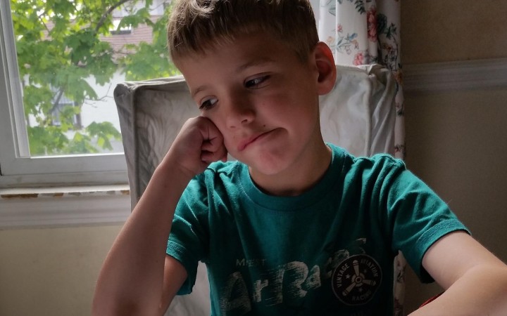 Dieťa nám začalo klamať. Čo s tým?