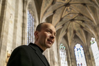 Považujeme za povinnosť zastať sa biskupa, ktorý si zachoval svoju tvár