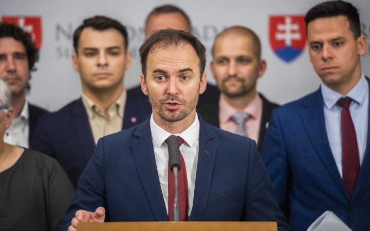 SaS chce Matoviča najprv politicky podrezať a potom s ním rokovať