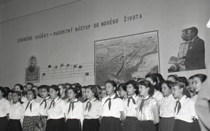 Školy v časoch ŠtB