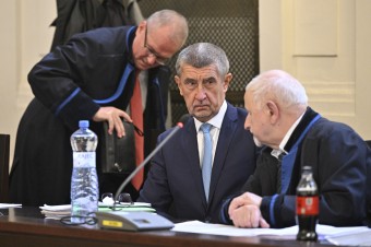 Začal sa súd v kauze Čapí hnízdo, Babiš hovorí o politickom procese