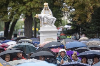 V Šaštíne sa spomínalo na pápeža, zabŕdlo sa aj do politiky