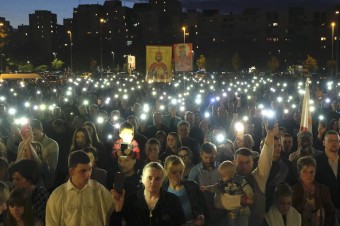 Srbská pravoslávna cirkev usporiadala modlitebný protest proti pochodu LGBTQ