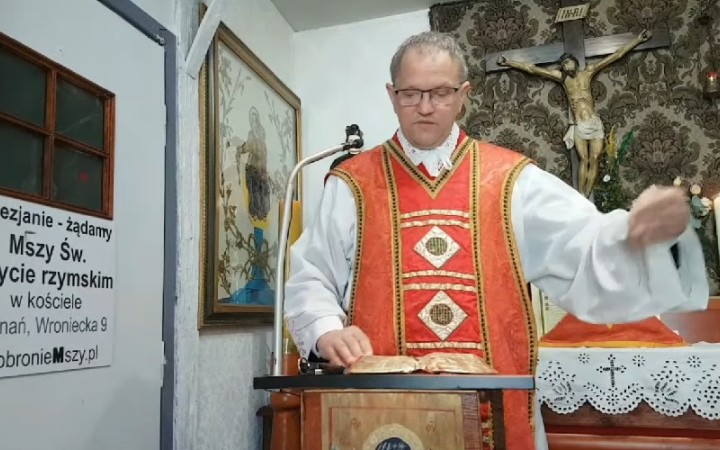 Poľským saleziánom sa podarilo po štyroch rokoch vysťahovať suspendovaného kňaza