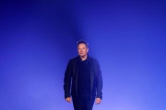 Je Elon Musk náš človek?