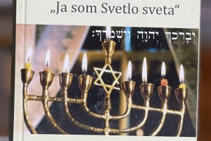 Modlitba nad adventným vencom