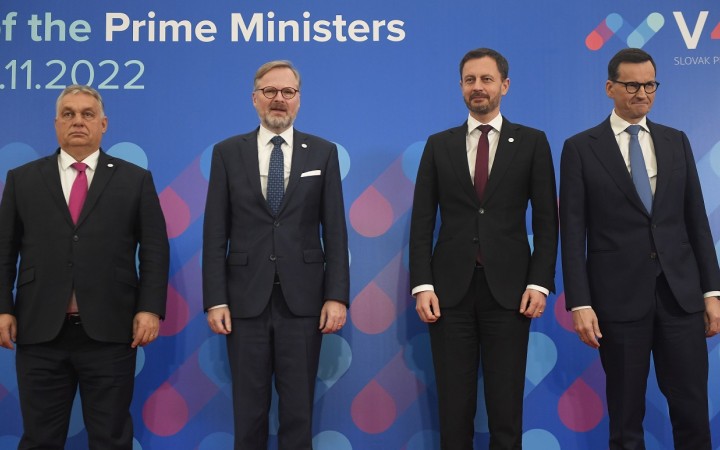 Ak sa vláda s odborármi nedohodne, susedné krajiny prisľúbili lekárske posily