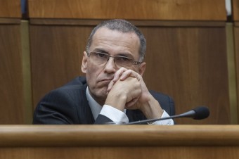Žilinka by mal zastaviť stíhanie vyšetrovateľov NAKA