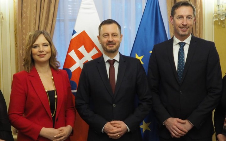 KDH Hegerovi ponúklo miesto na kandidátke, s Dzurindom sa spájať nechcú