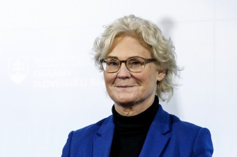 Nemecká ministerka obrany Lambrechtová požiadala o uvoľnenie z funkcie