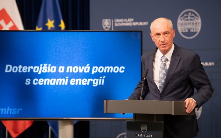 Štát pomáha chaoticky a aj preto zaplatí za vlastné chyby milióny