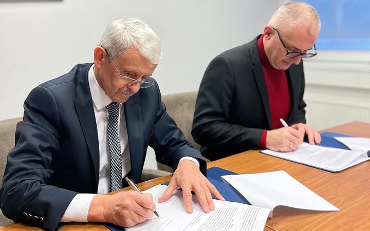 Dzurinda a Kollár podpísali memorandum o spoločnej politickej budúcnosti
