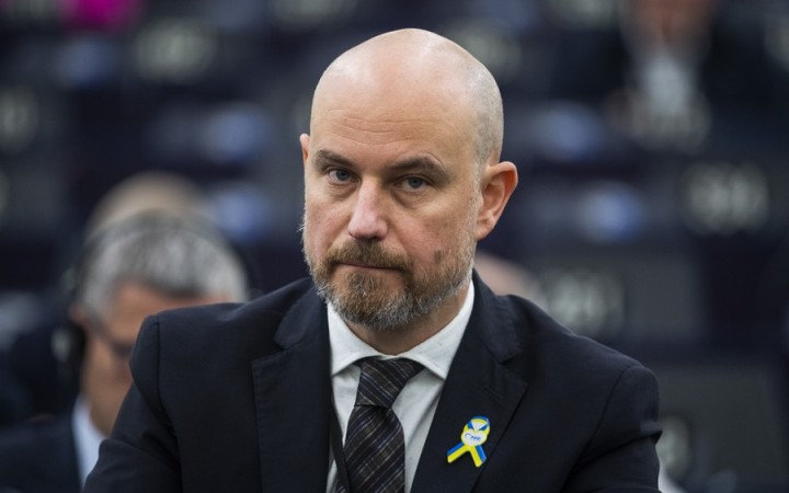 Pomôcť nám majú homosexuáli v televízii a rodová výchova