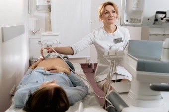Pro-life centrá pomáhajú rýchlejšie a lacnejšie ako potratové kliniky