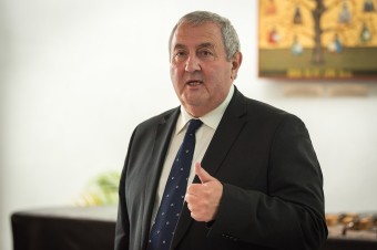 Proti svojej vôli prispieva k vojne