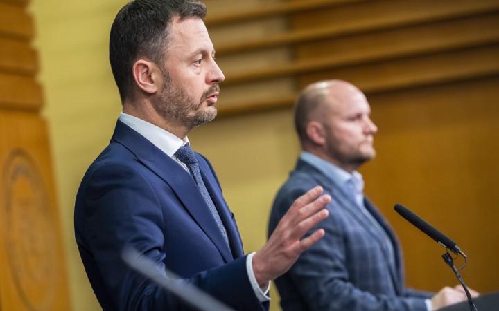 Heger s Naďom do toho idú tak, že akurát nahrávajú Ficovi