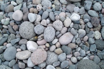 Dolovať granit žiletkami