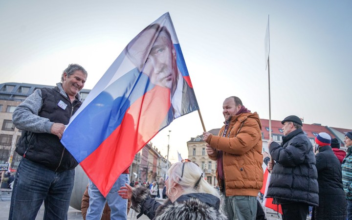 Na občianskom zhromaždení Slovenský pochod za mier boli aj politici