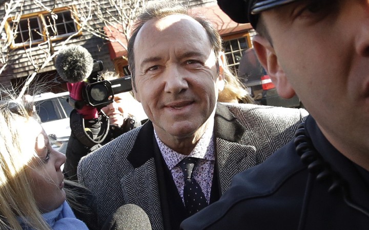 Americký herec Kevin Spacey sa postavil pred súd, hrozí mu až päť rokov