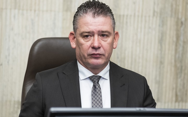 Pri porušení zákona ministrom vnútra je možná aj úradnícka vláda