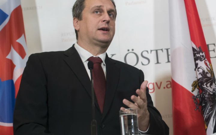 Danko porušil pri svojej rigoróznej práci pravidlá, tvrdí komisia UMB