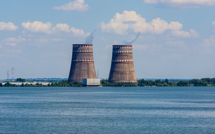Šéf agentúry pre jadrovú energiu varoval pred hrozbami v elektrárni Záporožie