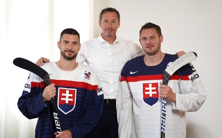 KDH hlási posily, do strany prichádzajú hokejisti