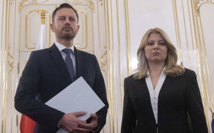  Žiadna úradnícka vláda nebola v Česku úspešná