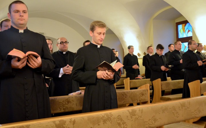 Vznikne napokon v západnej cirkevnej provincii jeden kňazský seminár?