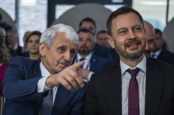 Ako sa zo silnej témy stal otravný politický folklór