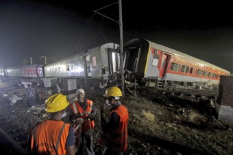 Po nehode hlásia 288 mŕtvych a 850 zranených