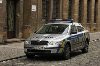 Agresívny muž napadol v Plzni prokurátora 