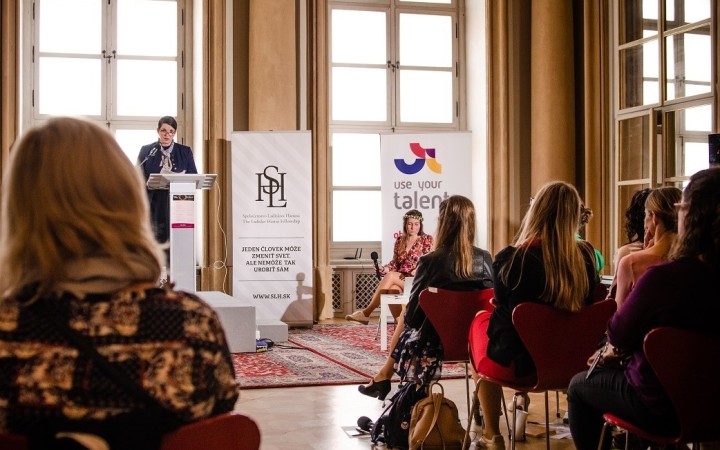 Ženy hľadajú oddych aj svoje poslanie a potrebujú sa pri tom navzájom