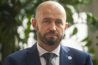 Minister zdravotníctva Palkovič odvolal šéfa Všeobecnej zdravotnej poisťovne