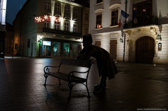 Ticho po pochode vyhovuje politikom bez postoja