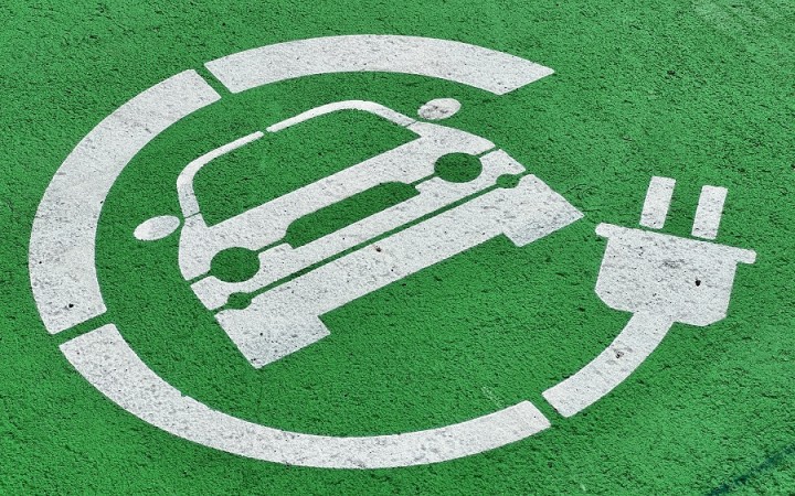 Elektroautá môžu byť emisne škodlivejšie ako klasické spaľováky